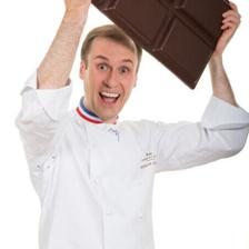 法国文化部长授勋八位艺匠，梅森文化彰显卓越工艺